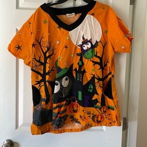 XL Halloween scrub top!